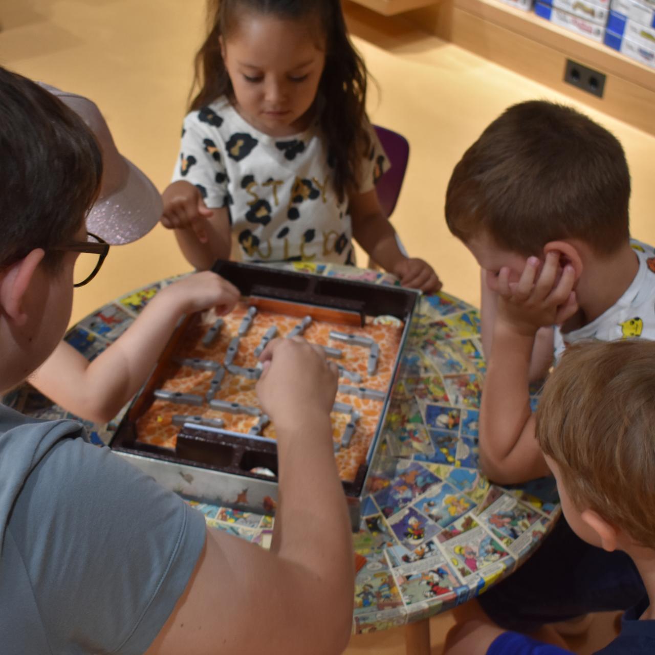 Spielen in der Bücherei & Spielothek