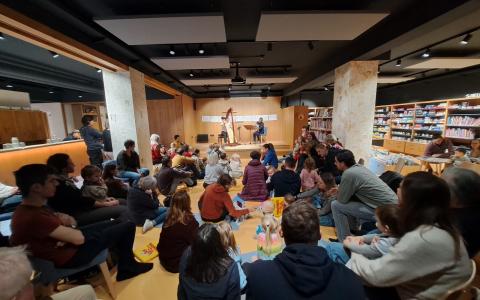 Krabbelkonzert in der Bücherei & Spielothek