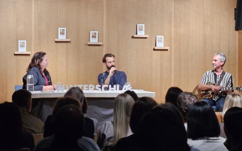 Mario Petuzzi in der Bücherei & Spielothek