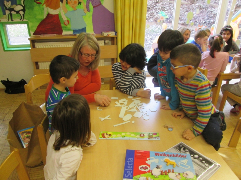 Spielvormittag im Kindergarten mit der Bücherei Telfs
